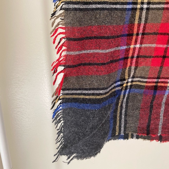 Jcrew Plaid Blanket Scarf - Picture 2 of 3